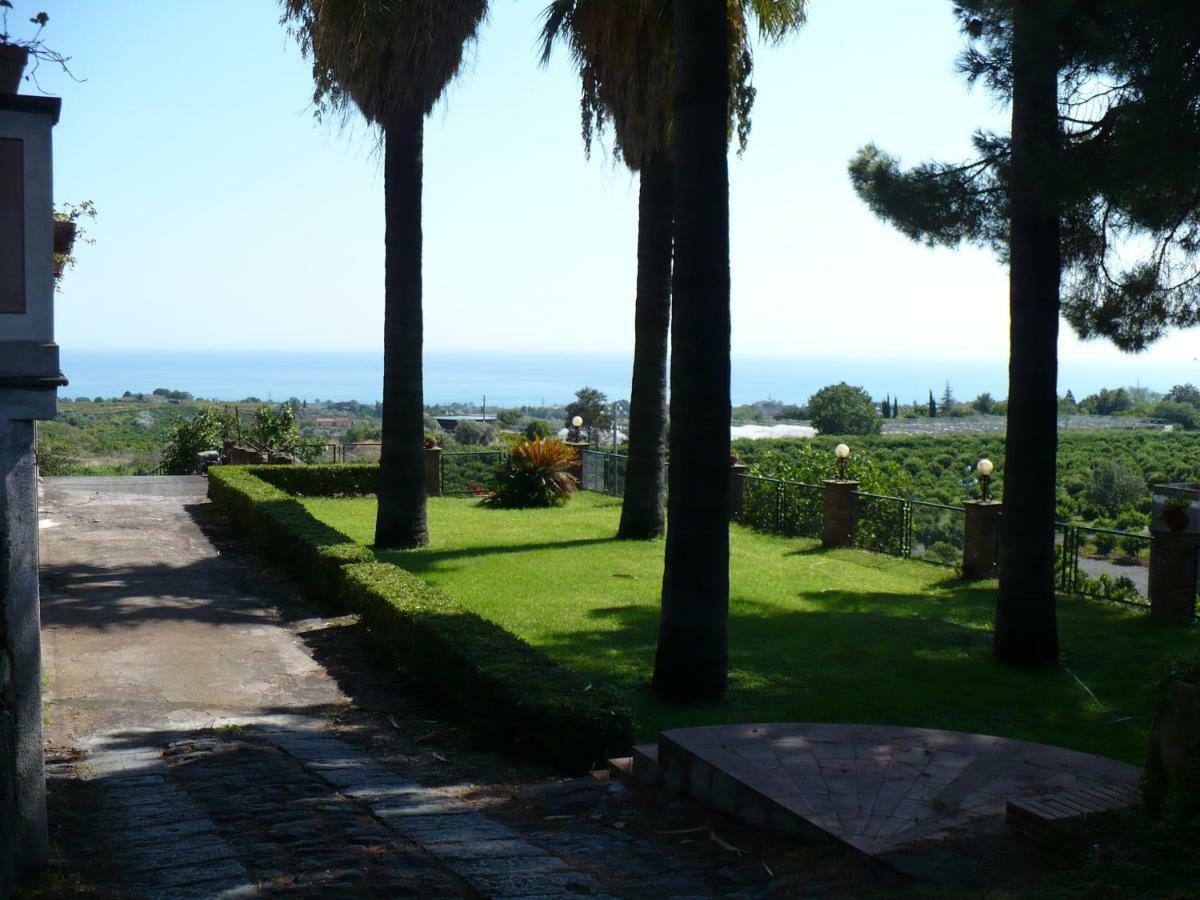 Agrumè Country House Santa Venerina Esterno foto